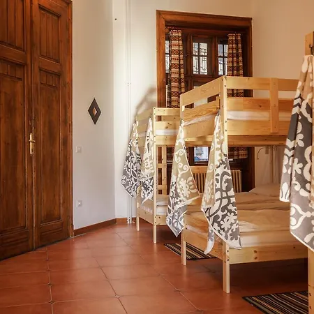 Hostel The Houstel